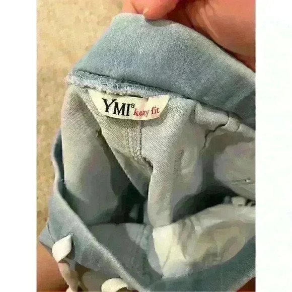 Short Jeans - Picture 8 of 9